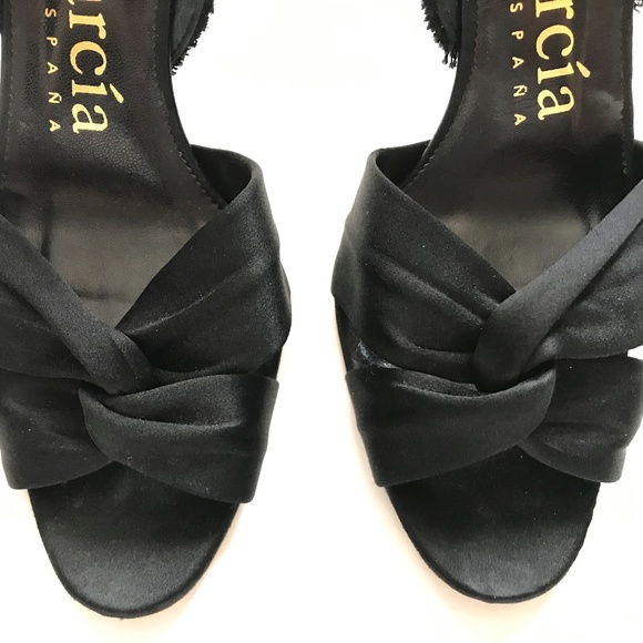 Pedro Garcia Black Damaris Heels - Picture 3 of 8